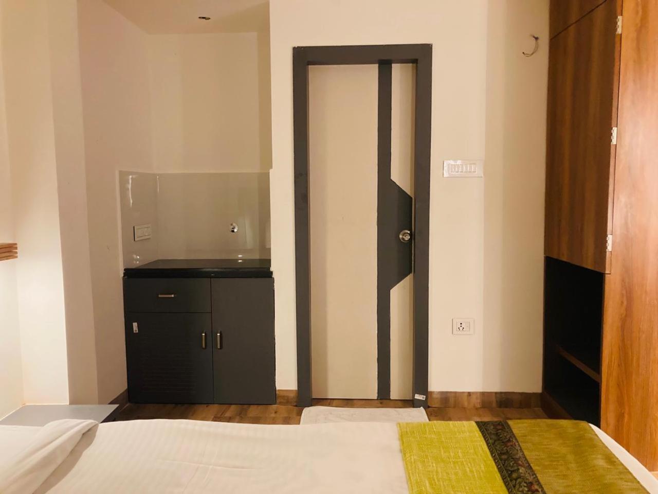 The Lavish Stay Varanasi Luaran gambar