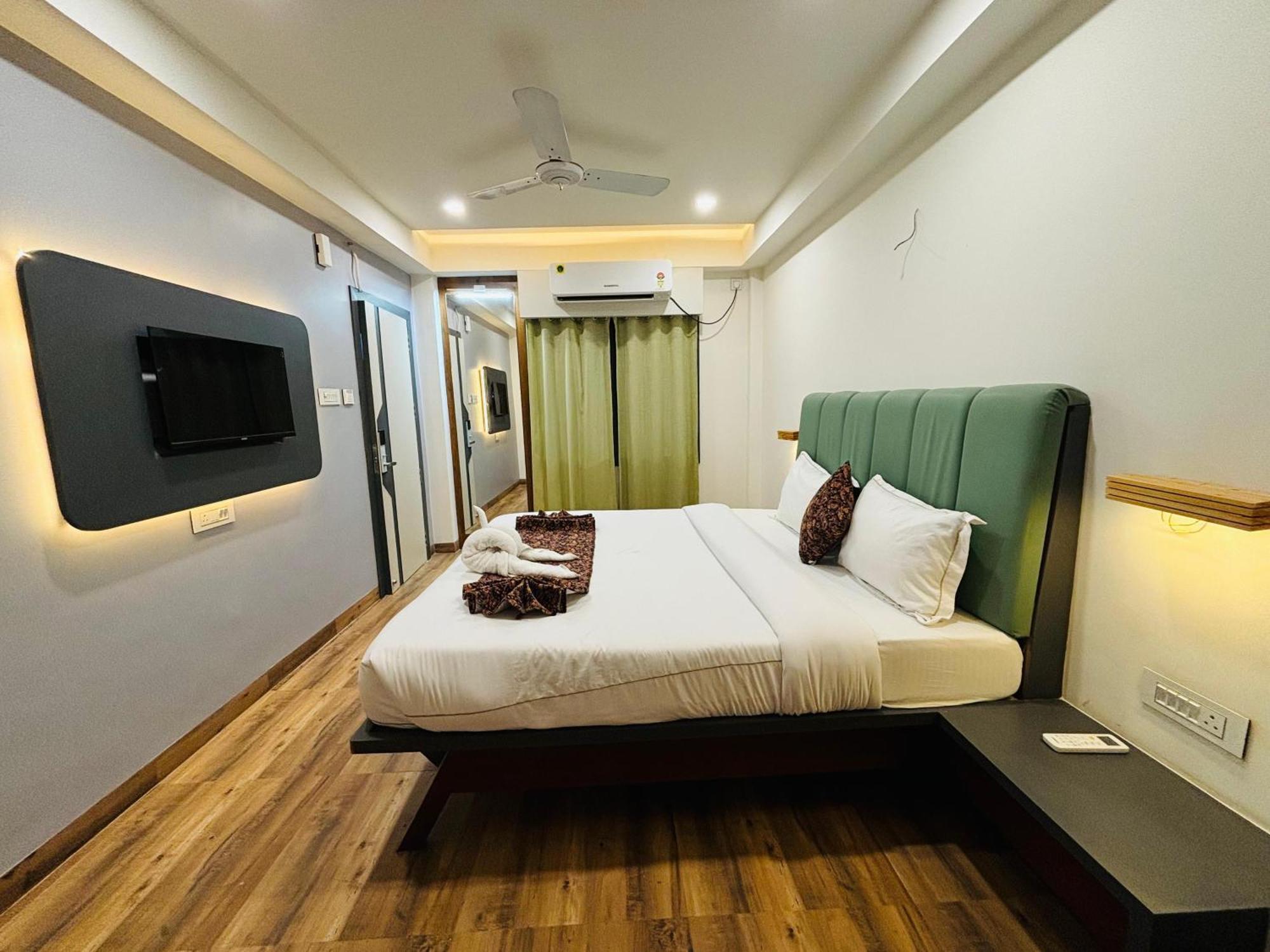 The Lavish Stay Varanasi Luaran gambar