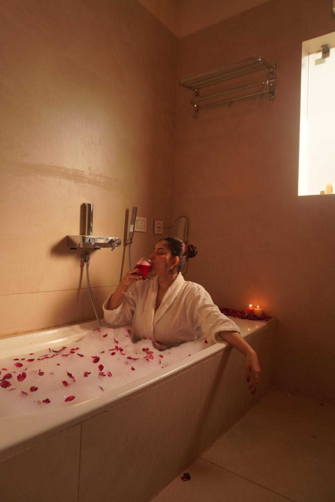 The Lavish Stay Varanasi Luaran gambar