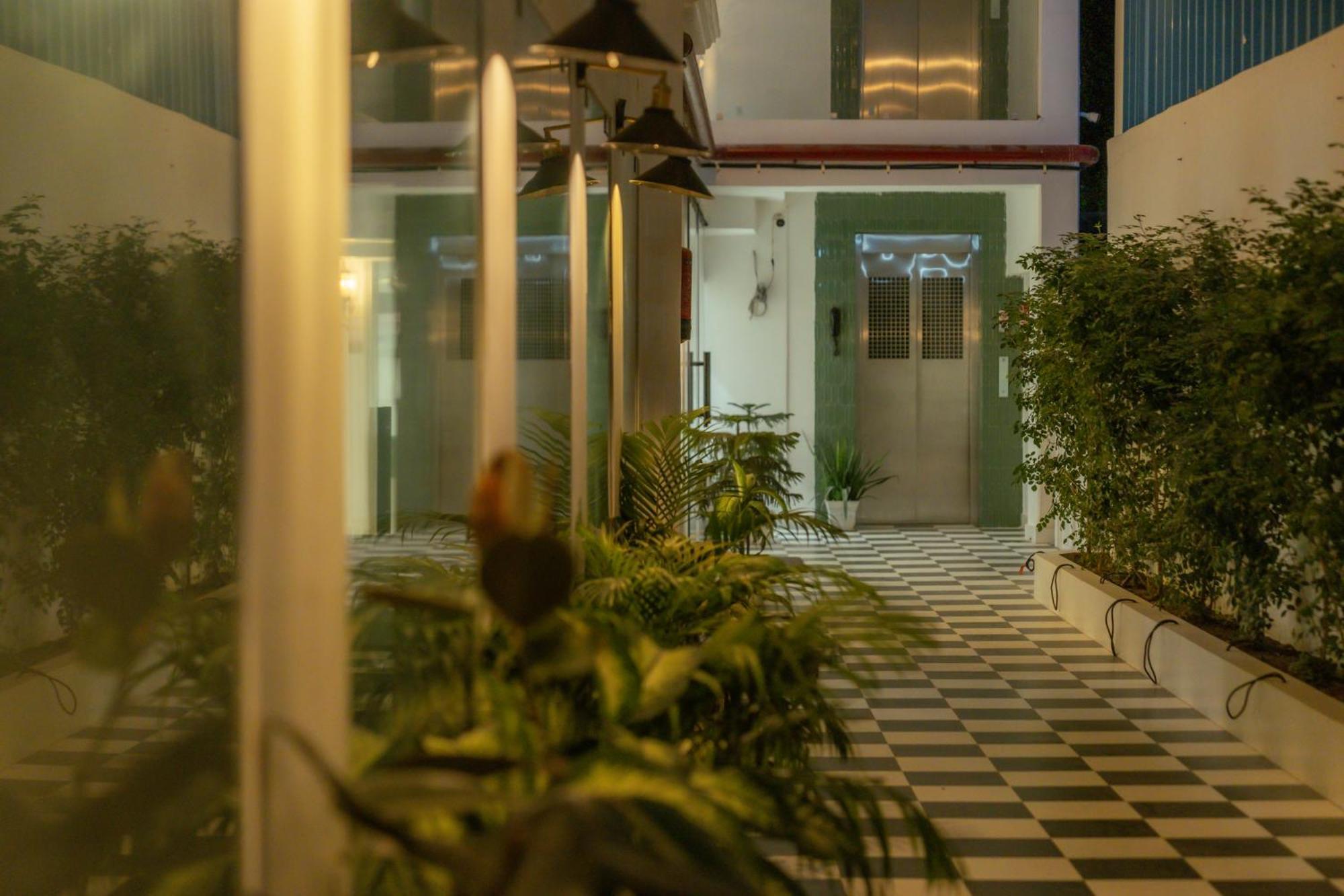 The Lavish Stay Varanasi Luaran gambar