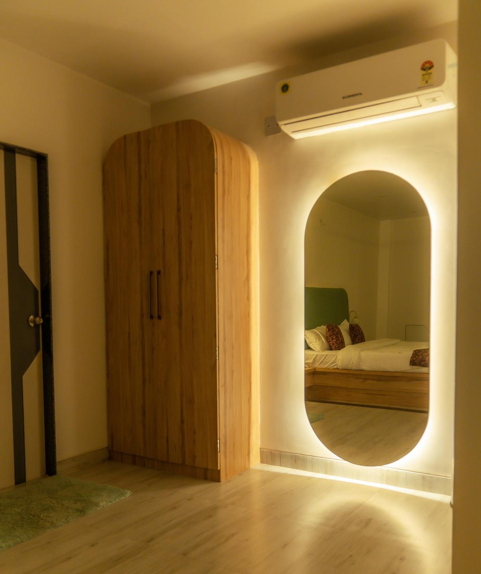 The Lavish Stay Varanasi Luaran gambar