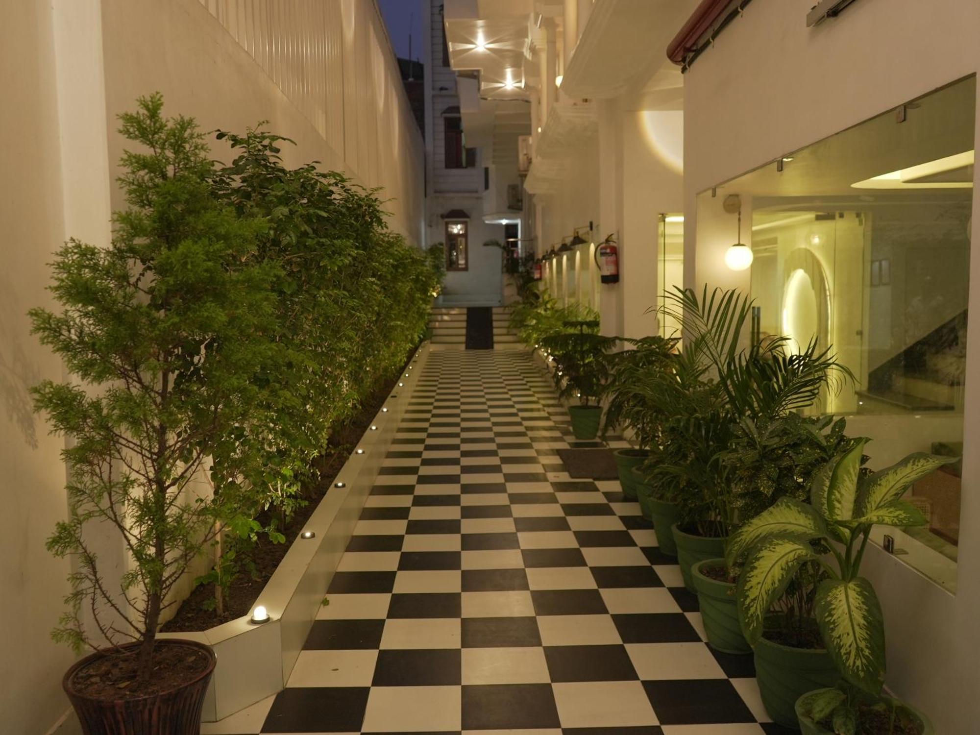 The Lavish Stay Varanasi Luaran gambar