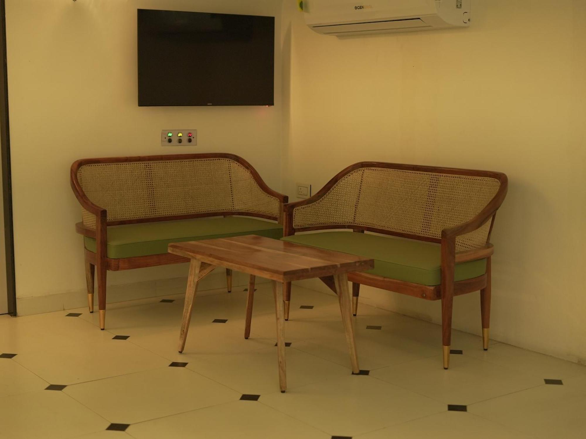 The Lavish Stay Varanasi Luaran gambar